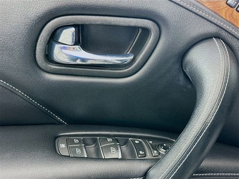 Used 2019 INFINITI QX80 Luxe w/ Proassist Package image 18
