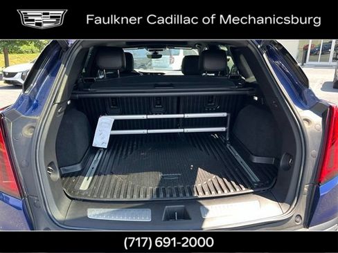 Used 2023 Cadillac XT5 Premium Luxury w/ Technology Package AWD/4WD image 13