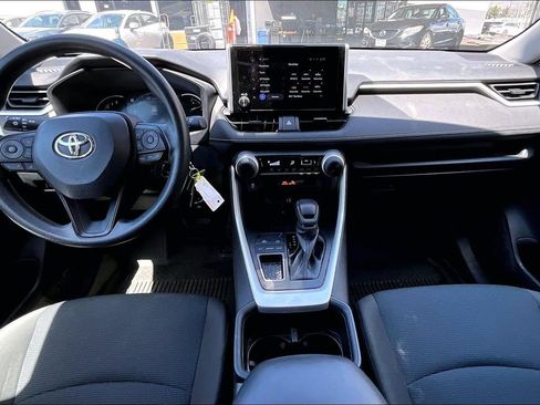 Used 2023 Toyota RAV4 LE FWD image 11