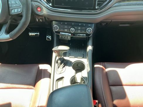 Used 2025 Dodge Durango SRT Hellcat AWD/4WD image 30