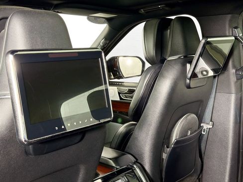Used 2019 Lincoln Navigator Reserve AWD/4WD image 31