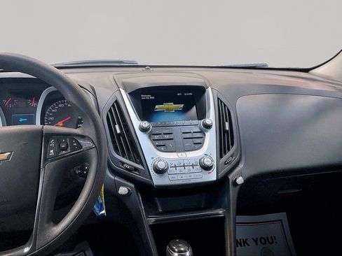 Used 2017 Chevrolet Equinox LS FWD image 10