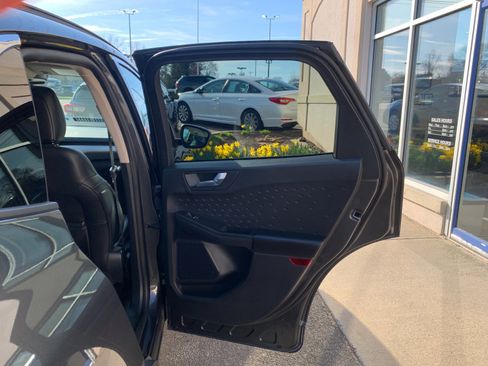 Used 2020 Ford Escape SEL AWD/4WD image 34