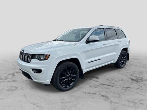 Used 2020 Jeep Grand Cherokee Altitude AWD/4WD image 1
