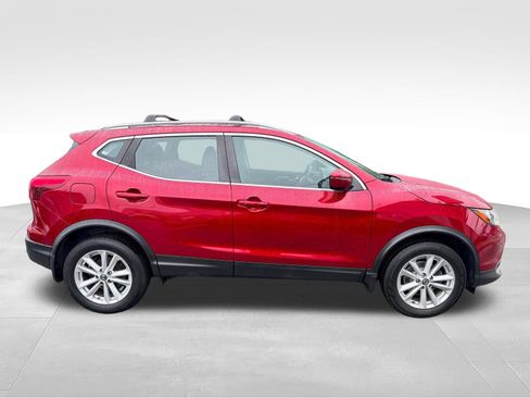 Used 2019 Nissan Rogue Sport SV w/ All-Weather Package AWD/4WD image 4