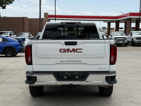 Used 2024 GMC Sierra 1500 SLT AWD/4WD image 5