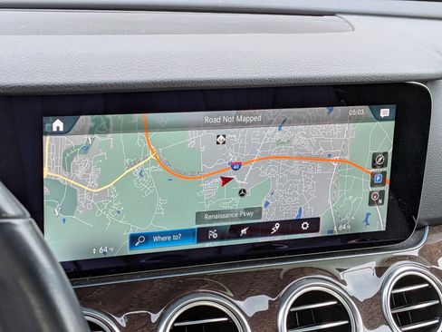 Used 2021 Mercedes-Benz E 350 Sedan image 20