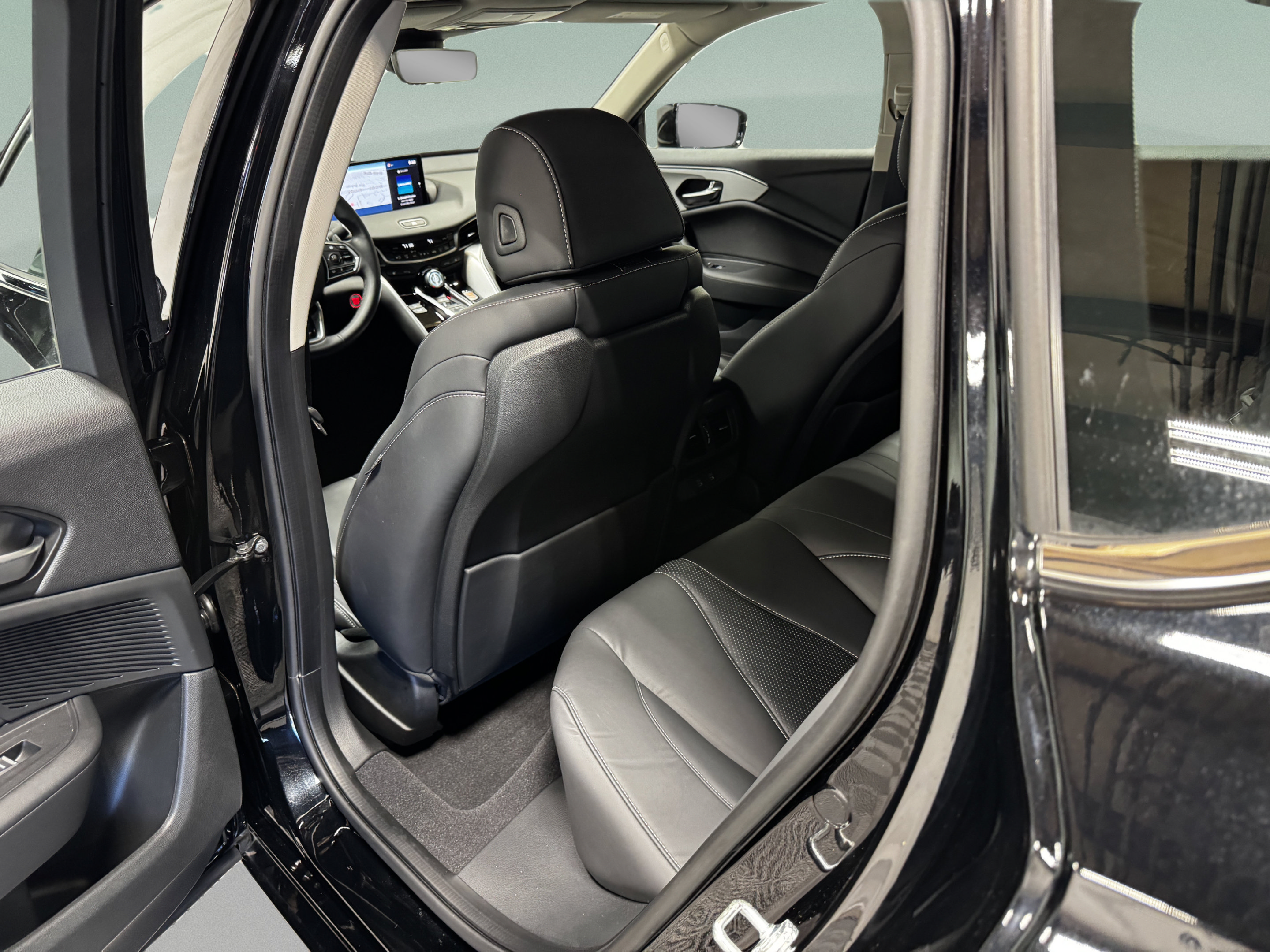 Used 2024 Acura TLX w/ Technology Package FWD image 9