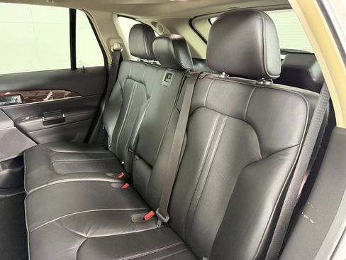 Used 2013 Lincoln MKX AWD image 20