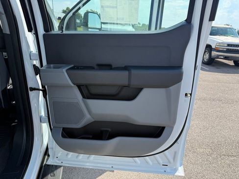 New 2026 Ford F350 XL w/ XL Chrome Package image 20