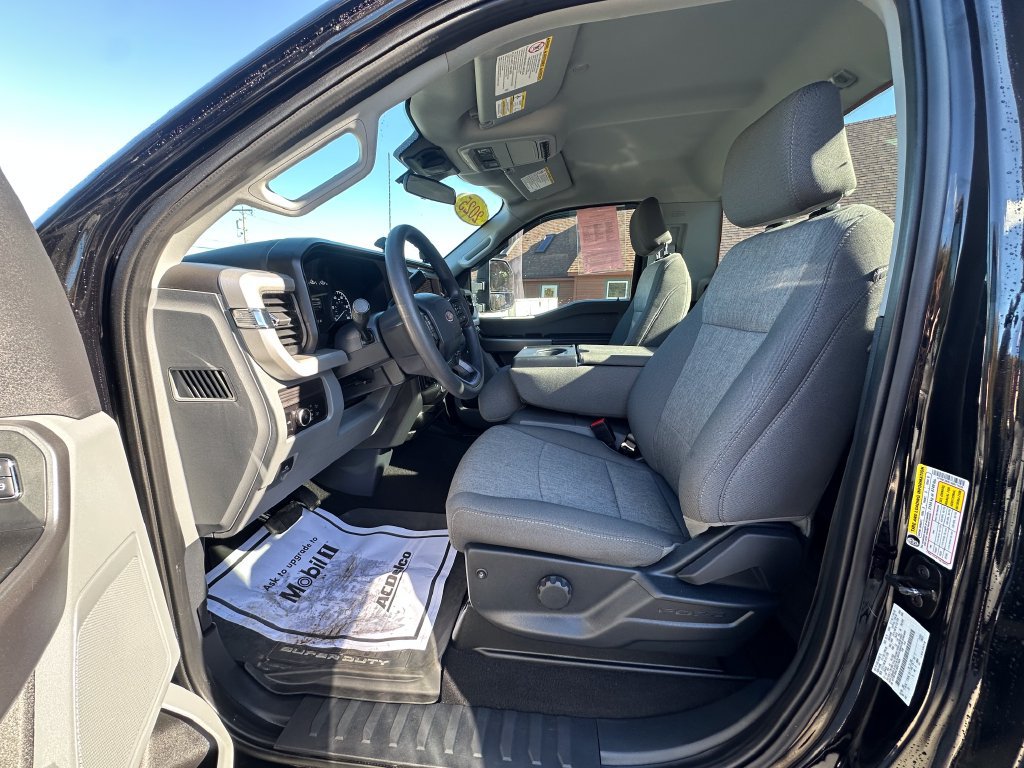 Used 2025 Ford F350 XL w/ STX Appearance Package AWD/4WD image 9