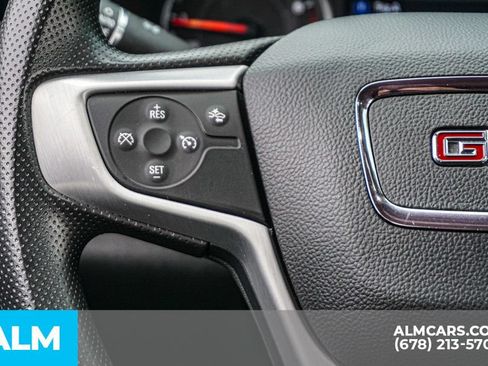 Used 2022 GMC Acadia SLE w/ Driver Convenience Package FWD image 30