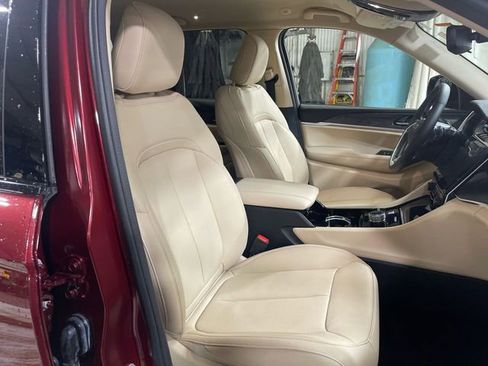 Used 2022 Jeep Grand Cherokee Limited image 23