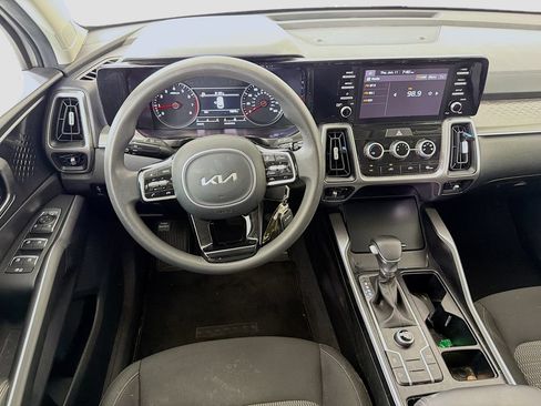 Used 2023 Kia Sorento LX FWD image 24