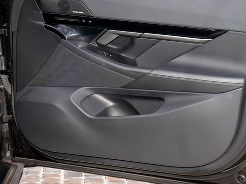 Used 2024 BMW 530i RWD image 14