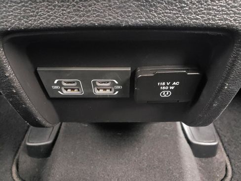 Certified 2021 Jeep Cherokee Latitude Lux w/ Comfort/Convenience Group AWD/4WD image 13