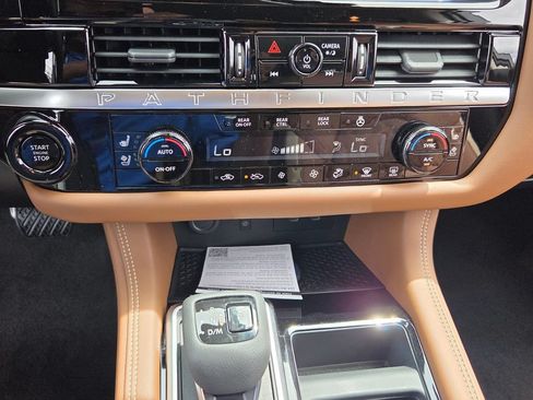 New 2026 Nissan Pathfinder Platinum FWD image 20