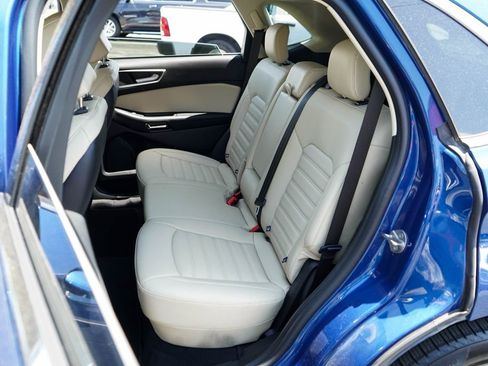 Used 2024 Ford Edge SEL AWD/4WD image 8