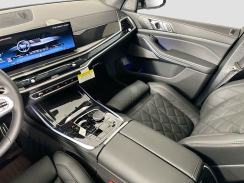New 2026 BMW X7 xDrive40i w/ M Sport Package image 24