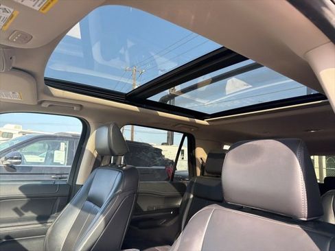 Used 2022 Ford Expedition Max XLT image 12