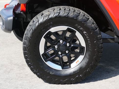 Used 2020 Jeep Wrangler Unlimited Rubicon AWD/4WD image 12