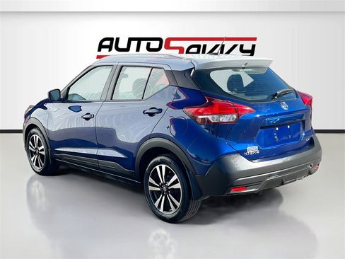 Used 2019 Nissan Kicks SV image 5