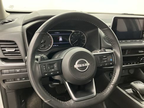 Used 2024 Nissan Rogue SV w/ SV Premium Package FWD image 13