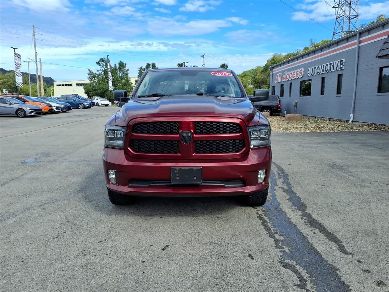 Used 2019 RAM 1500 Express w/ Wheel & Sound Group AWD/4WD image 2