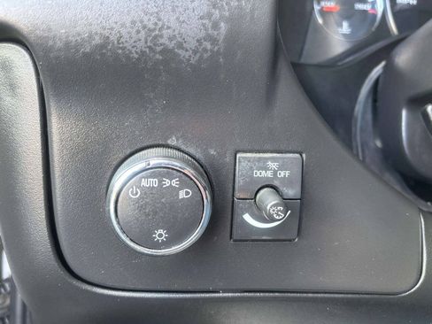 Used 2017 Chevrolet Express 2500 Extended RWD image 21