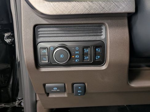 Used 2026 Ford F350 King Ranch w/ Chrome Package image 20