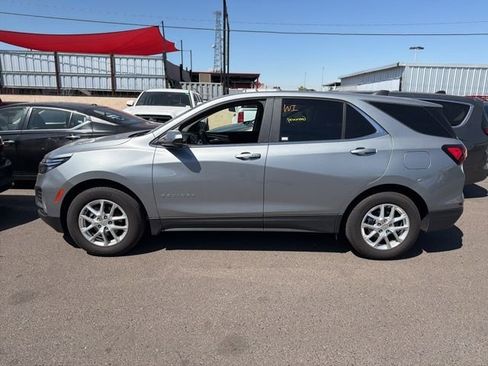 Used 2024 Chevrolet Equinox LT image 6