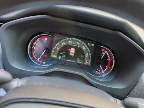Used 2024 Toyota RAV4 XLE w/ Convenience Package FWD image 3