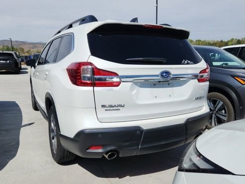Used 2022 Subaru Ascent Premium w/ Convenience Package AWD/4WD image 2