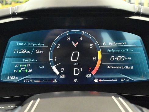 Used 2024 Chevrolet Corvette Stingray Premium Cpe w/ Z51 Performance Package RWD image 20