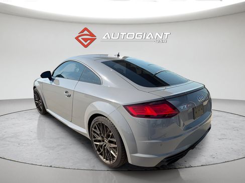 Used 2018 Audi TT RS w/ Technology Package AWD/4WD image 3