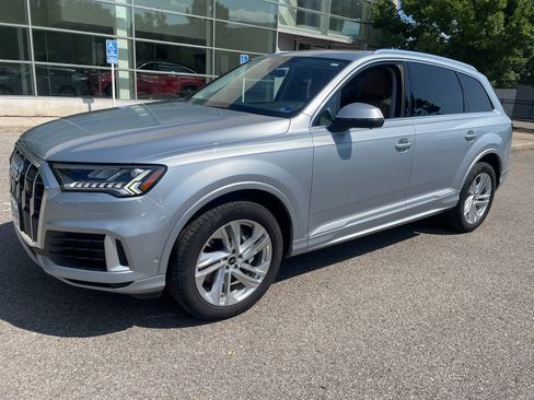 Used 2023 Audi Q7 3.0T Premium Plus w/ Premium Plus Package AWD/4WD image 6