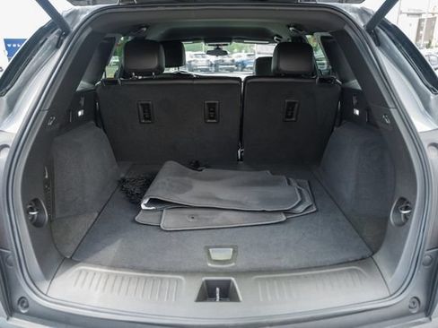 Used 2025 Cadillac XT5 Luxury FWD image 10