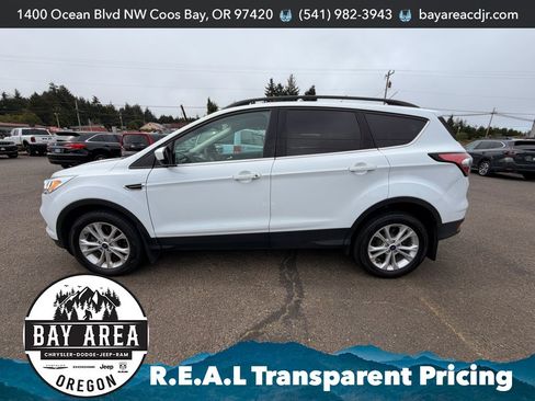 Used 2018 Ford Escape SE AWD/4WD image 3