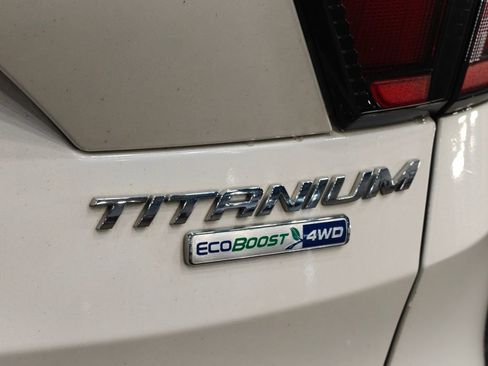Used 2017 Ford Escape Titanium w/ Equipment Group 301A AWD/4WD image 59