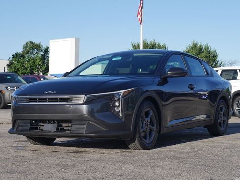 Used 2025 Kia K4 FWD image 6