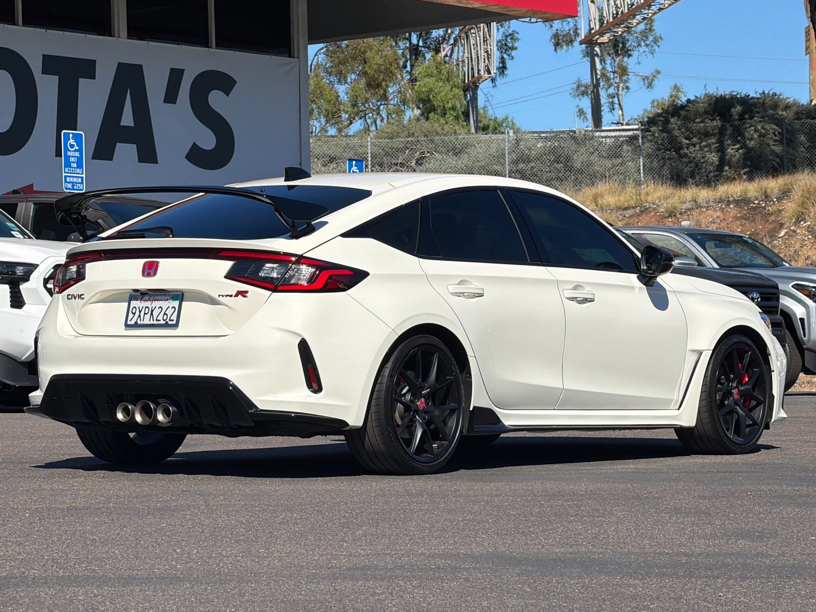 Used 2025 Honda Civic Type R image 5