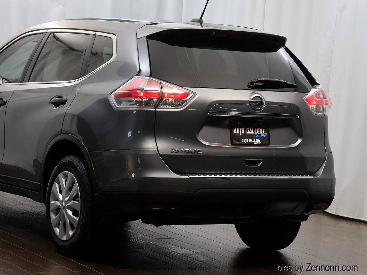 Used 2016 Nissan Rogue S FWD image 9