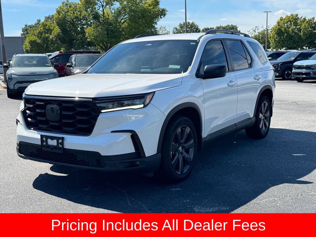 Used 2025 Honda Pilot Sport image 7