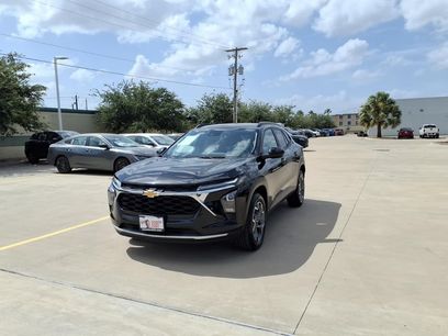 Used 2025 Chevrolet Trax LT