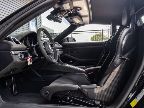 Certified 2024 Porsche 718 Boxster Spyder RS RWD image 36
