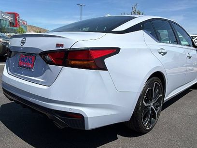 Used 2024 Nissan Altima 2.5 SR