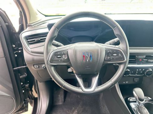 Used 2025 Buick Encore GX Preferred image 28