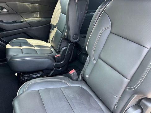 Used 2024 Chevrolet Traverse Premier w/ Redline Edition image 12