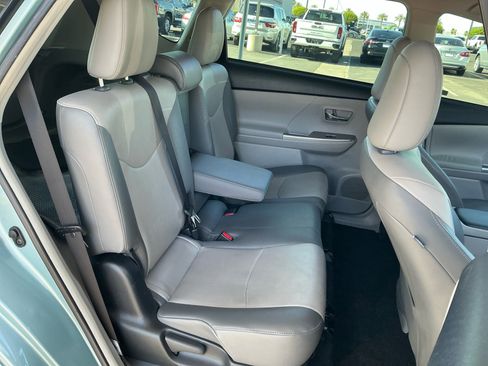 Certified 2017 Toyota Prius V Four w/ Carpet Mat Package image 18
