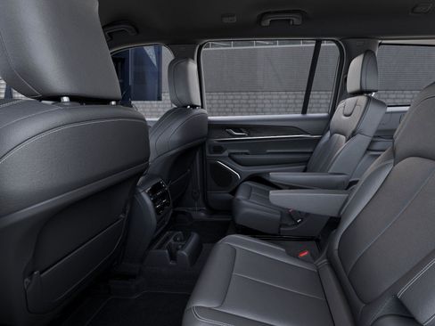 New 2026 Jeep Grand Cherokee L Limited AWD/4WD image 23